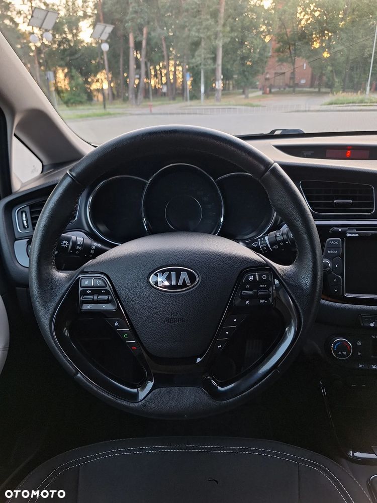 Kia Ceed 1.6 GDI ISG Platinum Edition - 9