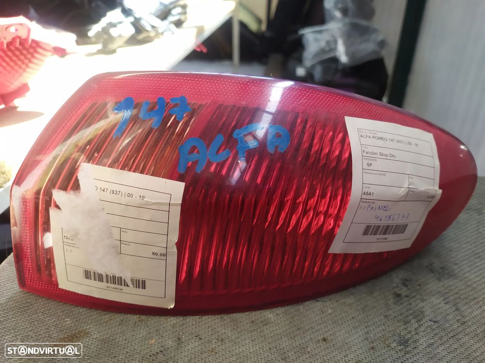 Farolim stop painel direito Alfa Romeo 147 00 - 10 / 46556347 - 1