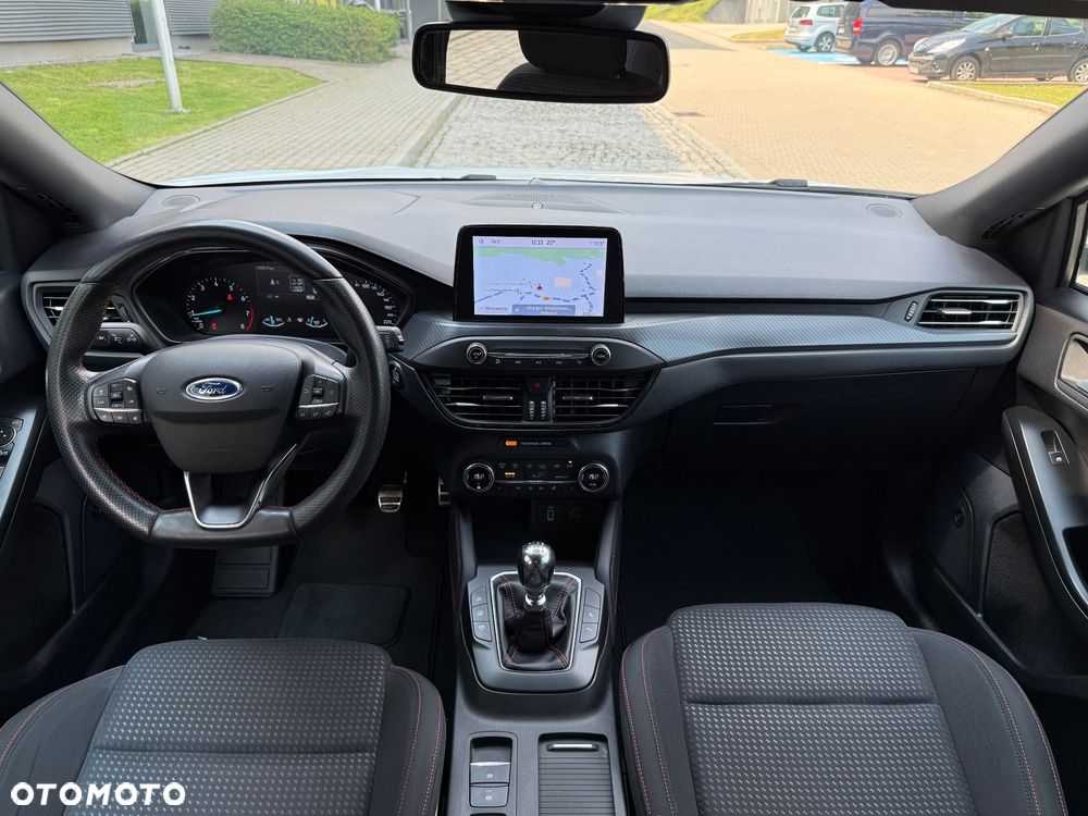 Ford Focus 1.5 EcoBoost STart-Stopp-System ST-LINE - 12