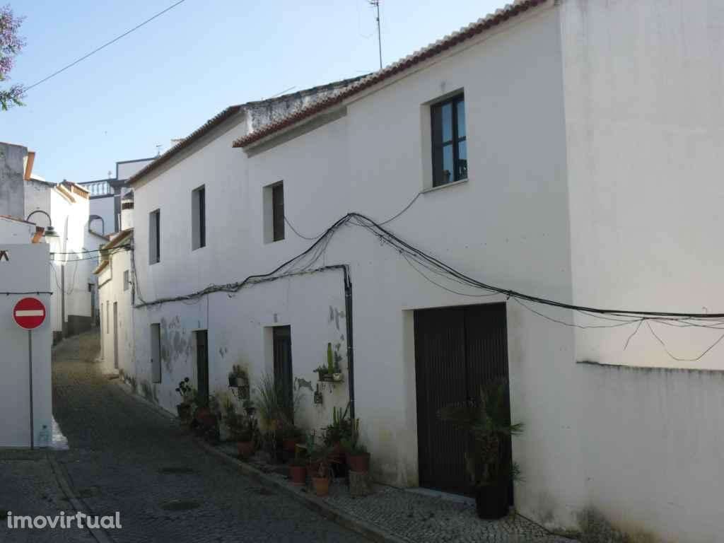 Moradia com garagem e indústria - Novo Preço!! - Grande imagem: 2/6