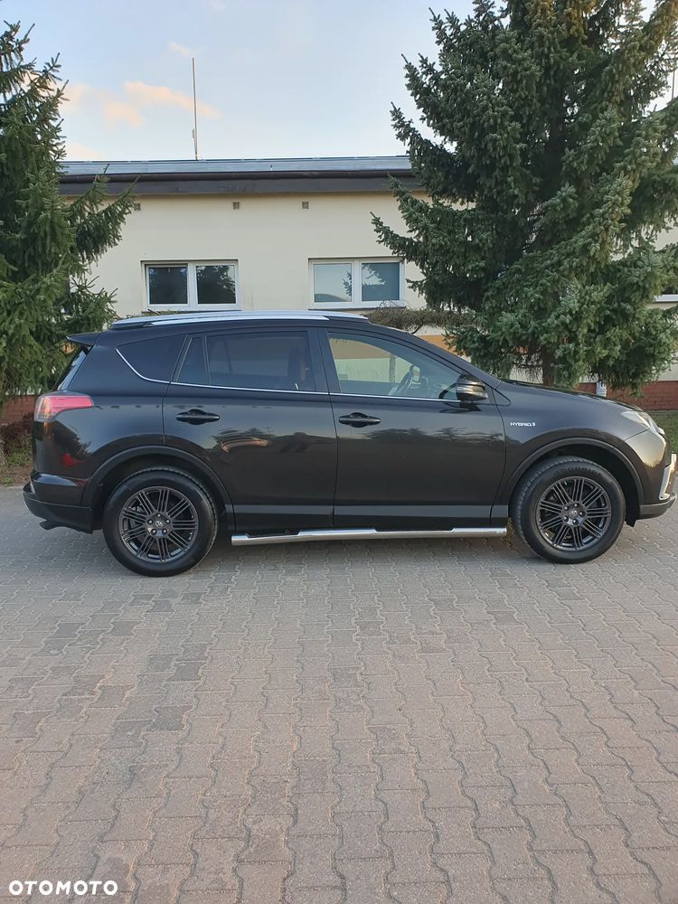 Toyota RAV4 - 4