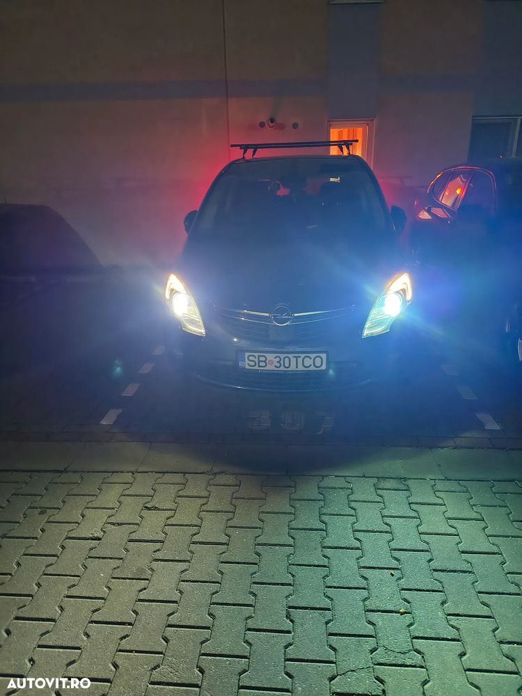 Opel Zafira - 3