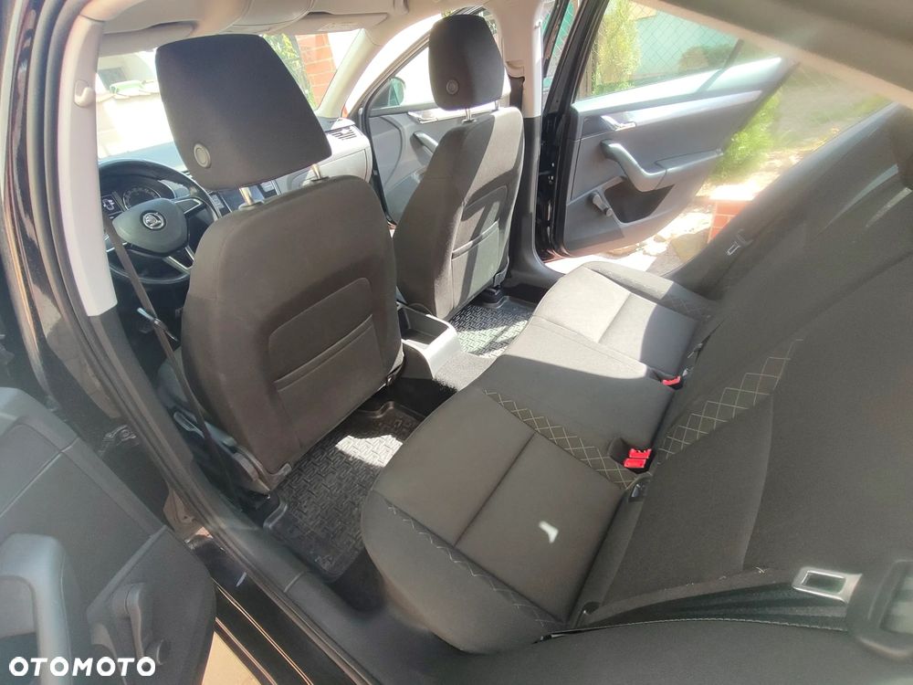 Skoda Octavia 1.4 TSI Active - 25