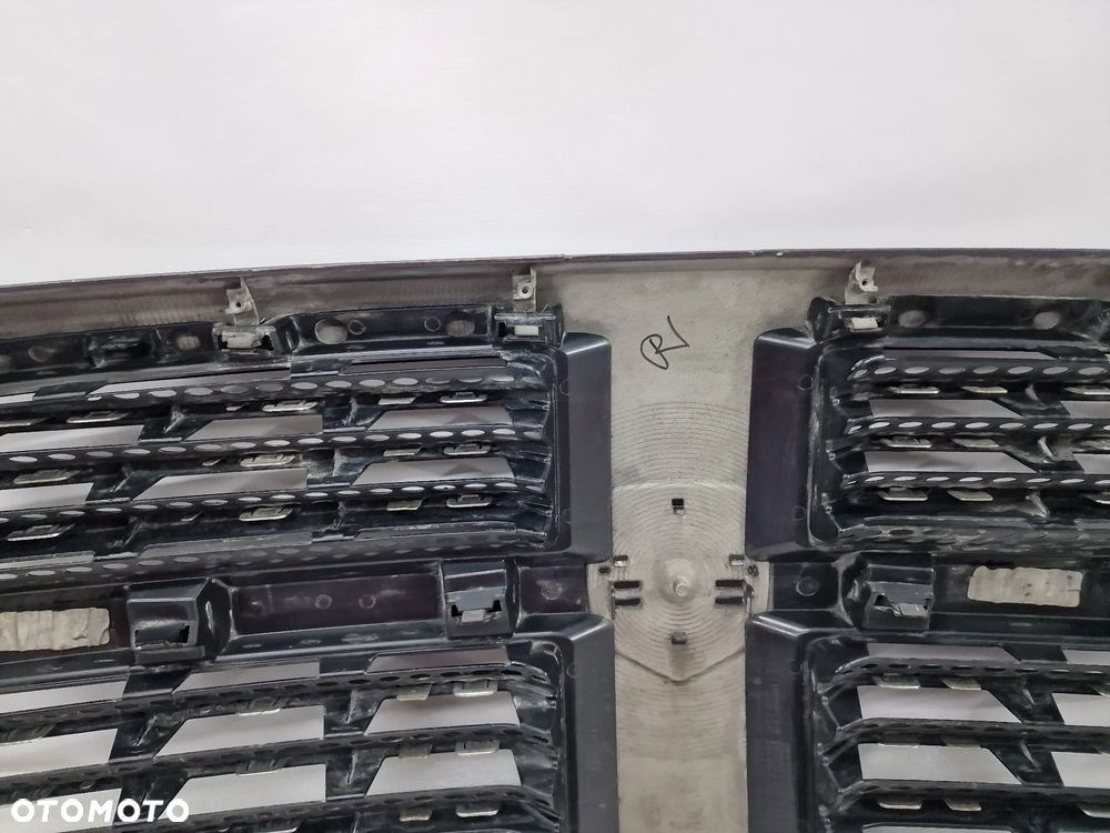 DODGE RAM 1500 12-18 ATRAPA / GRILL PRZEDNI , NR 13DSAC0010 / 13DSAC0010B  NR AUKCJI GL104 - 18