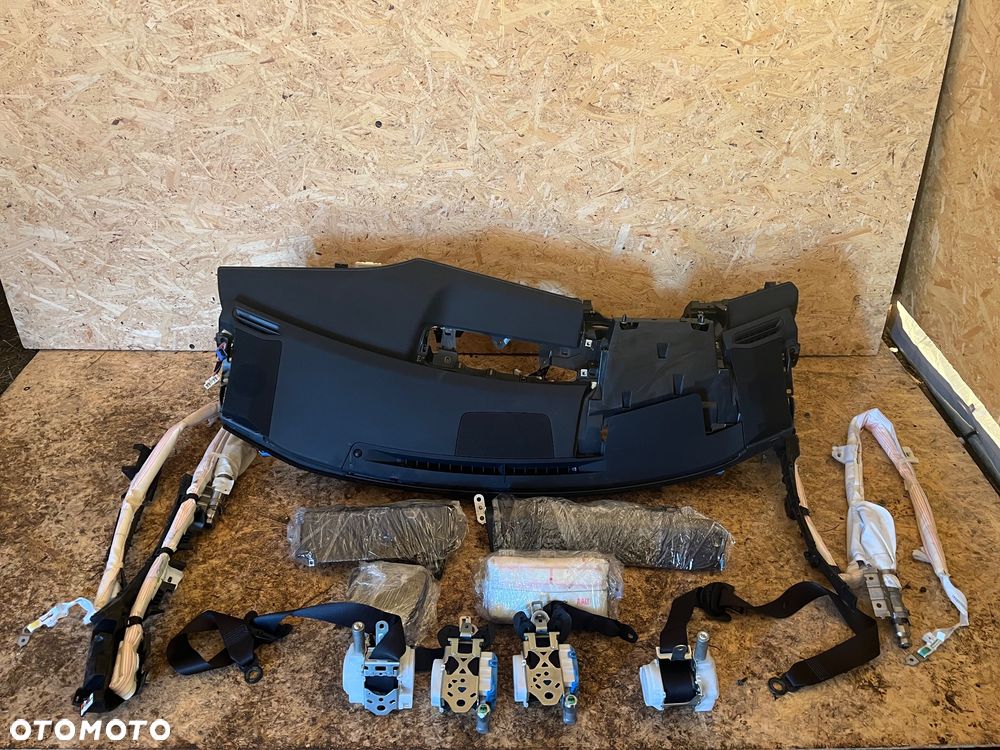 Lexus UX KONSOLA DESKA AIRBAG PODUSZKI PASY - 1