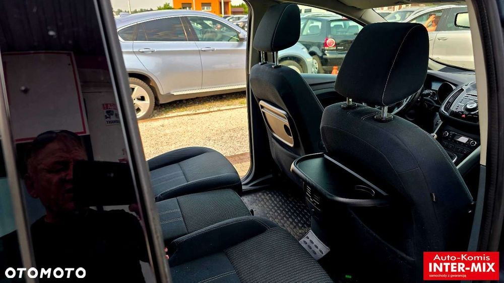 Ford Grand C-MAX - 35