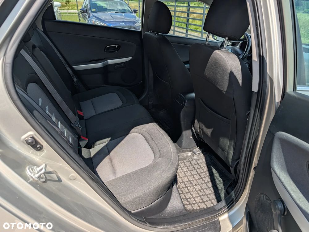 Kia Ceed 1.6 GDI M - 24