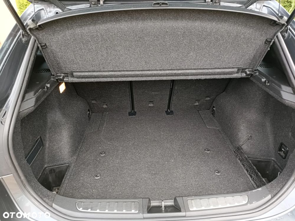 BMW X1 sDrive18d xLine - 21