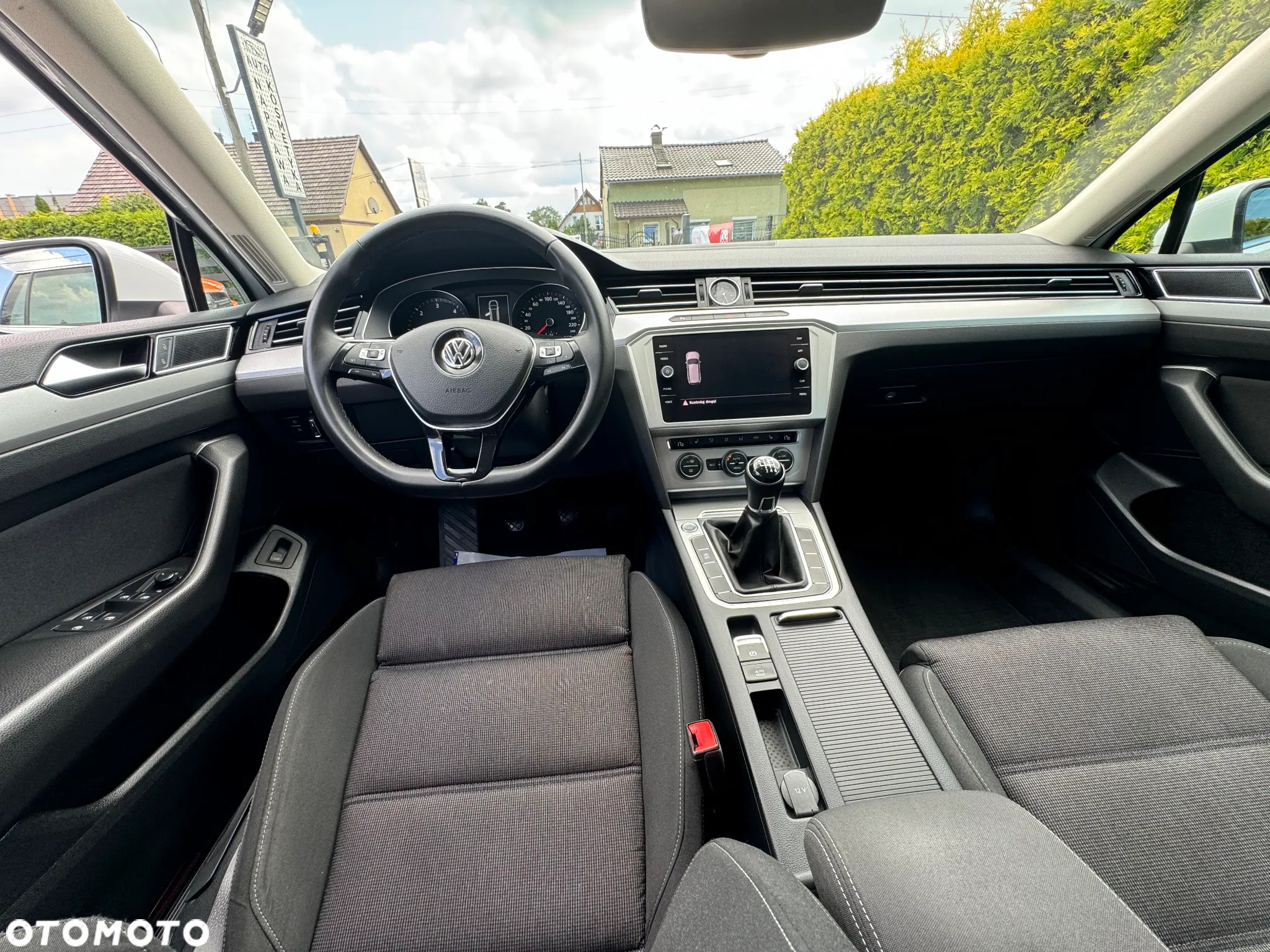 Volkswagen Passat 2.0 TDI BMT Comfortline - 11