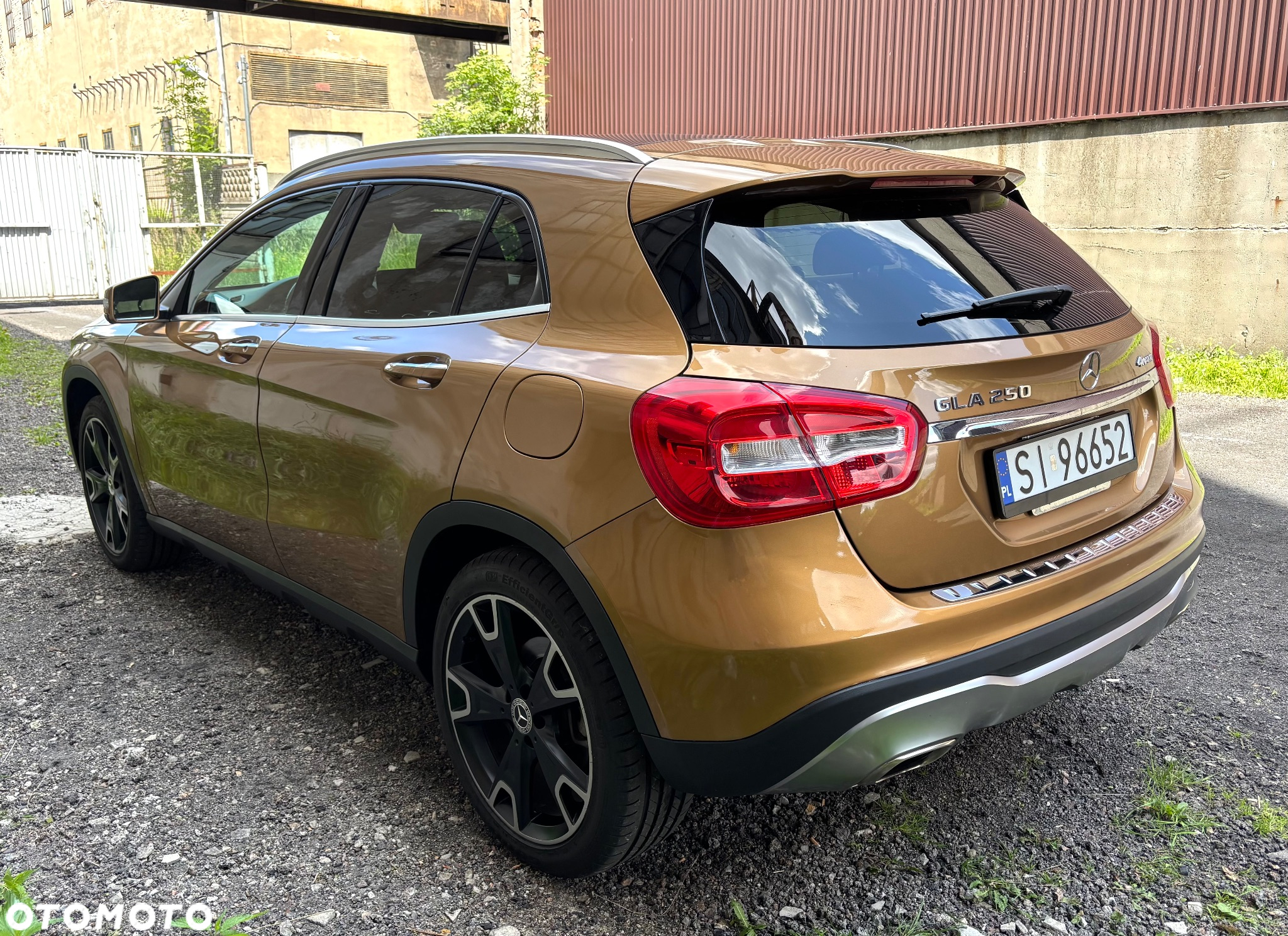 Mercedes-Benz GLA 250 4Matic 7G-DCT UrbanStyle Edition - 5