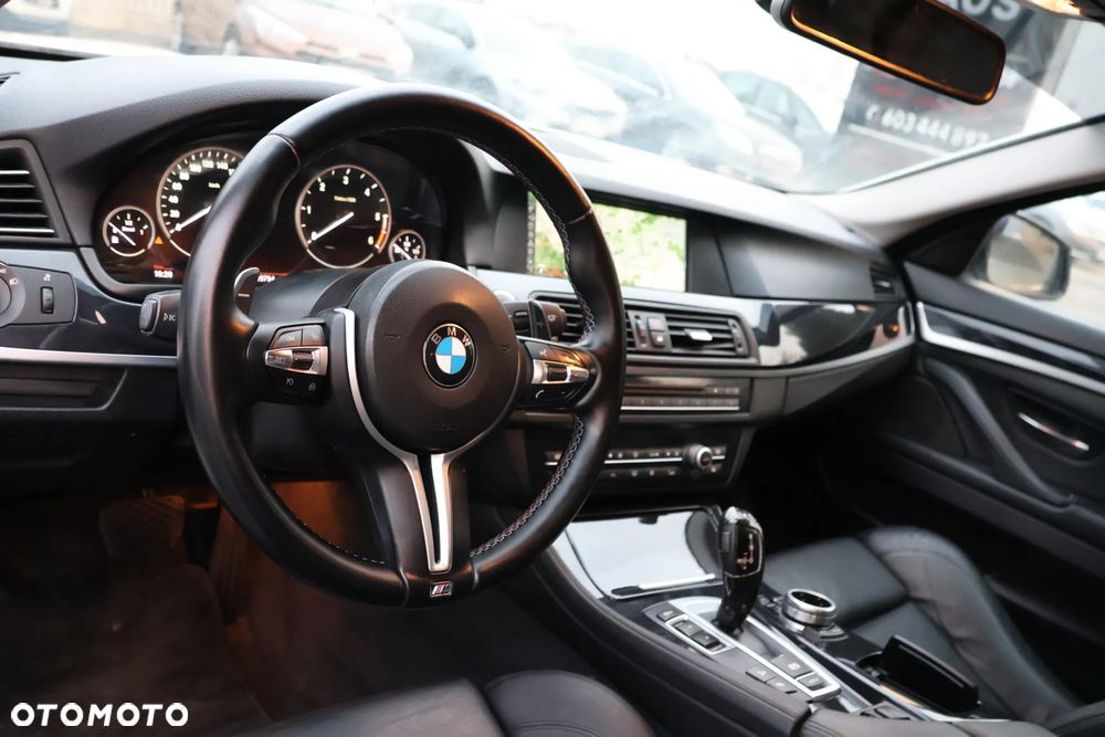 BMW Seria 5 525d xDrive Luxury Line - 9