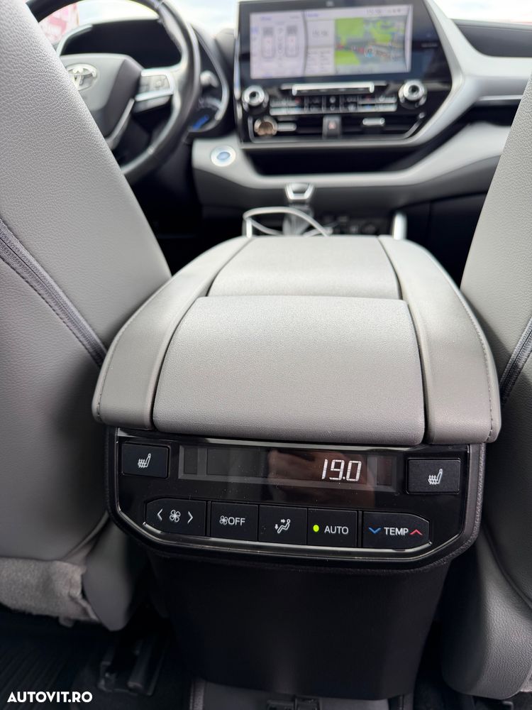 Toyota Highlander 2.5 L Dynamic Force 248CP Luxury Pearly - 26