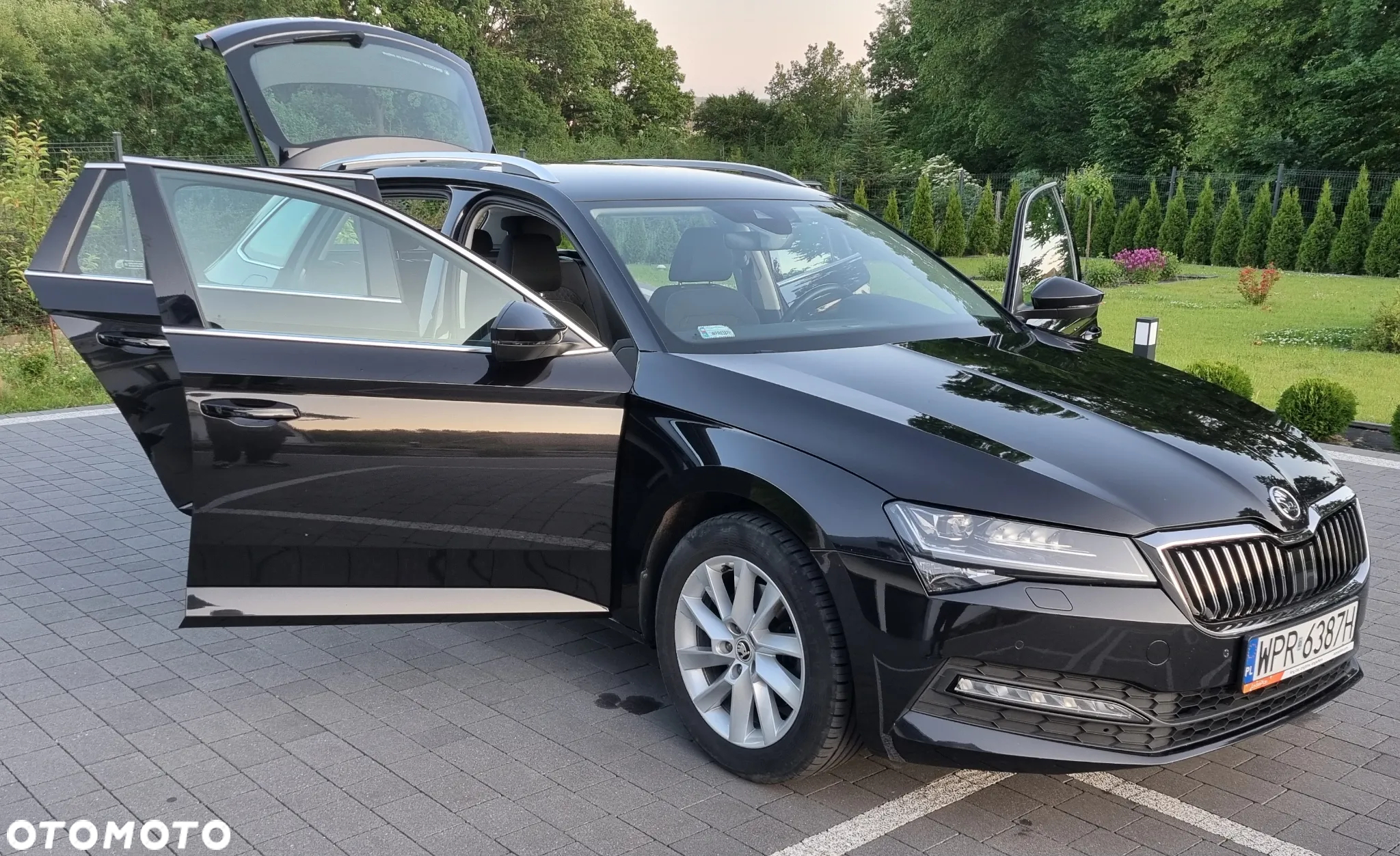 Skoda Superb 1.5 TSI ACT Ambition DSG - 2