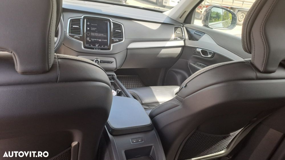Volvo XC 90 - 6