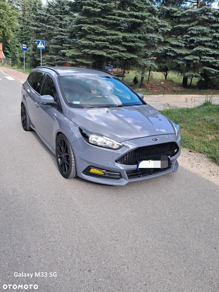 Ford Focus - 2