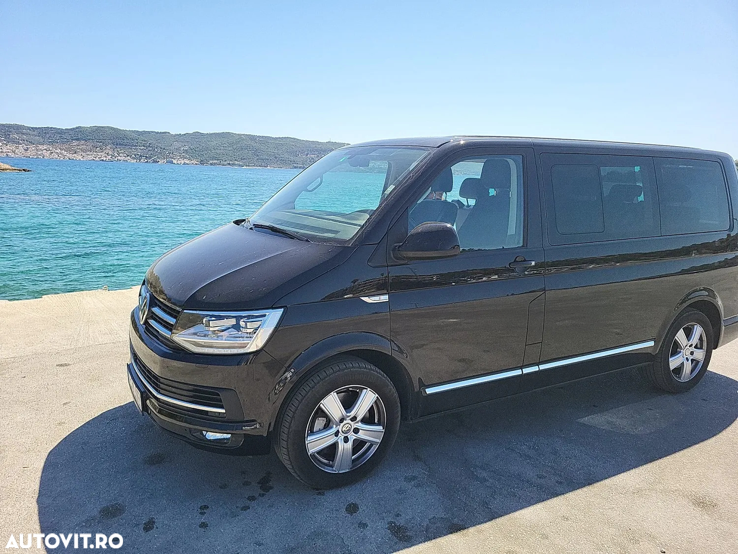 Volkswagen Multivan - 2