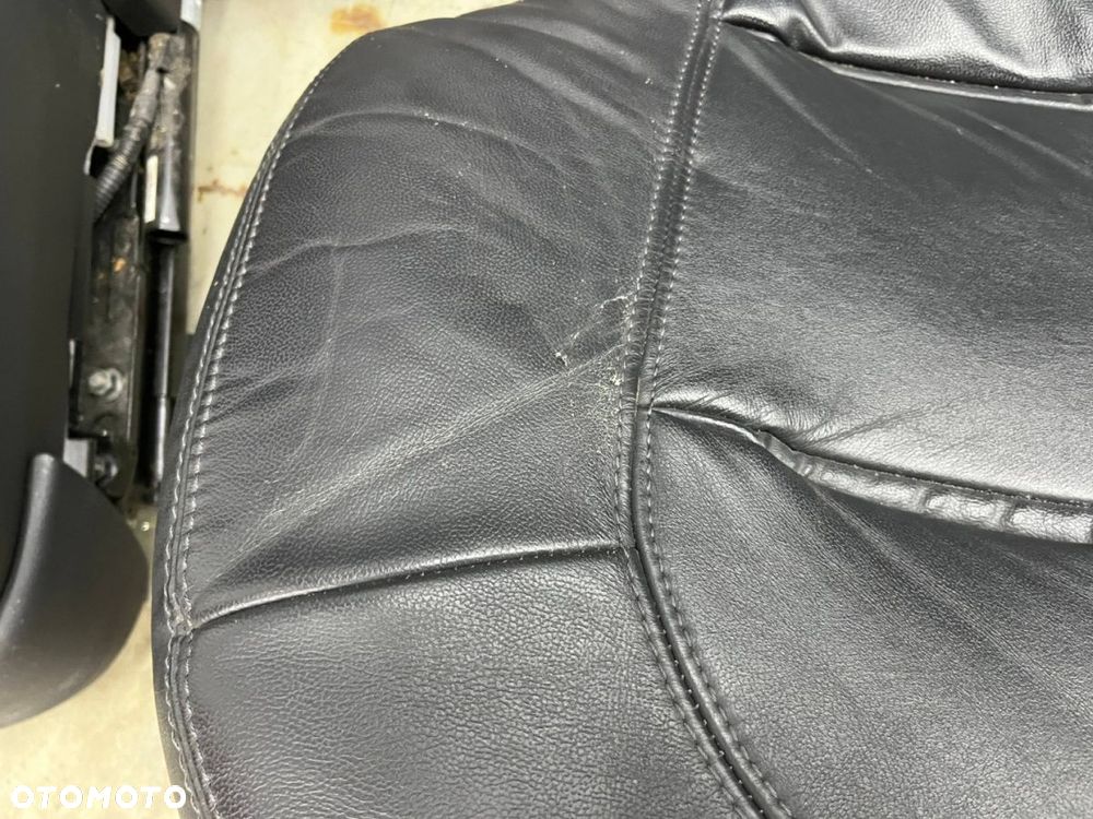 Fotele Hyundai Grandeur IV 05-11r. kanapa skóra KOMPLET elektryczne podgrzewane z pamięcią AIRBAGami - 12