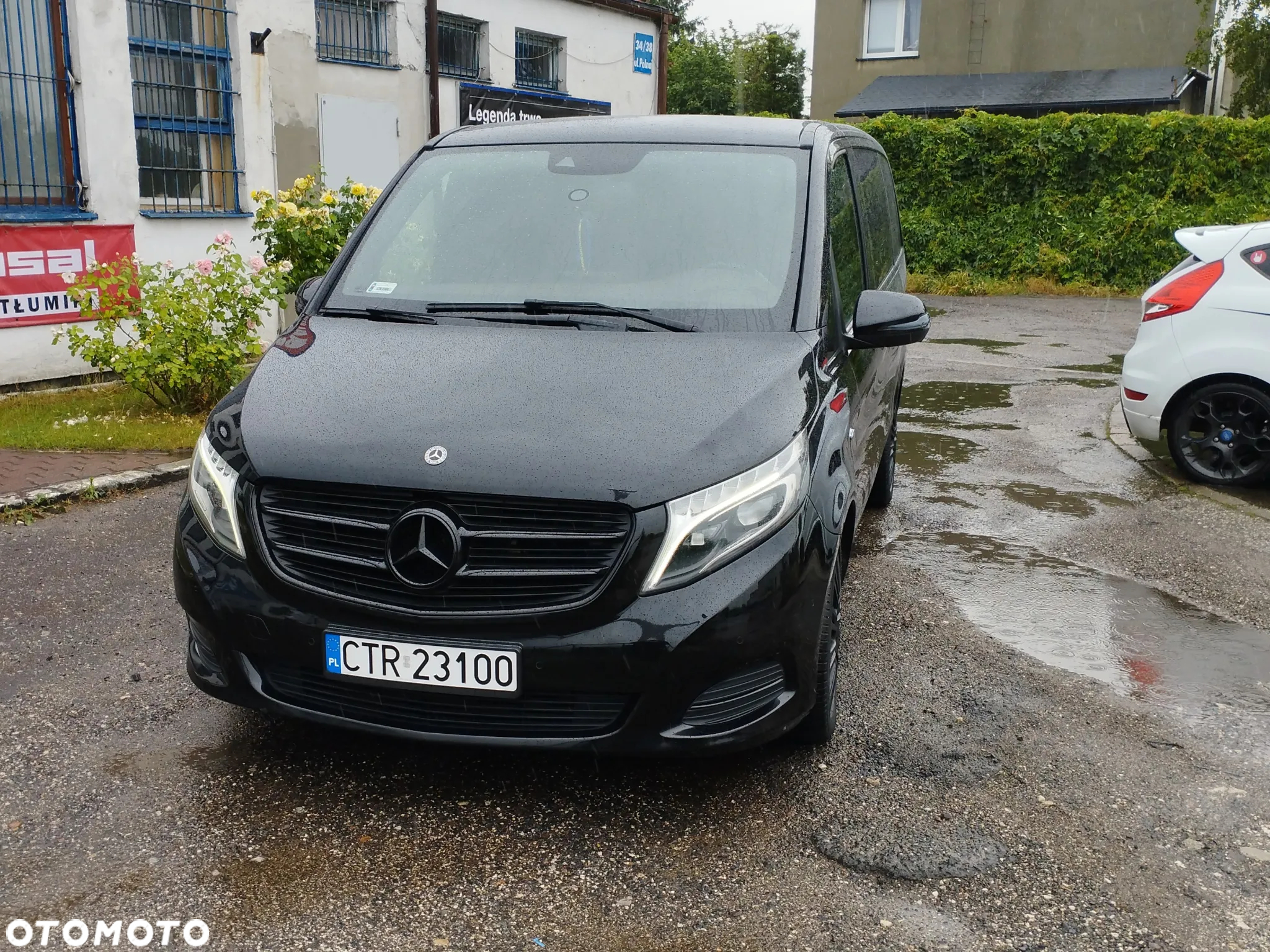 Mercedes-Benz Klasa V - 5