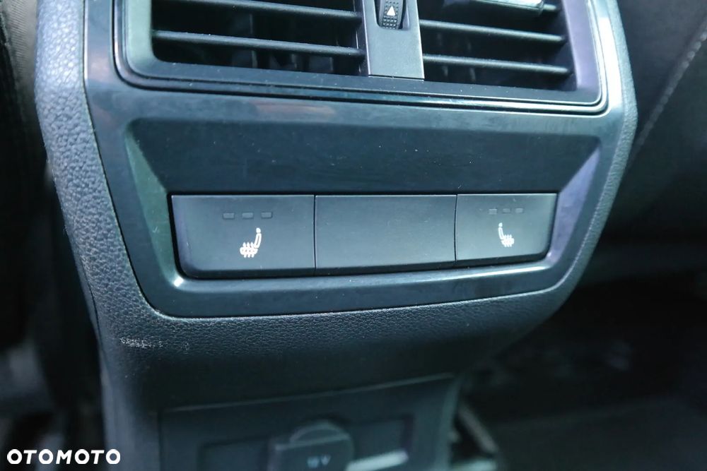 Skoda Karoq 2.0 TDI SCR 4x4 Sportline DSG - 13