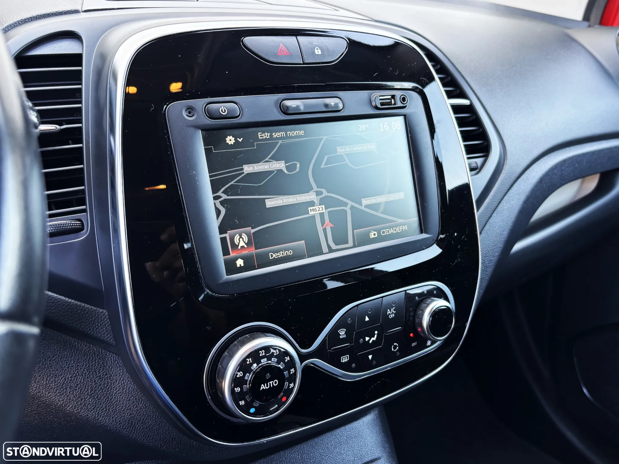 Renault Captur 1.5 dCi Exclusive EDC - 27