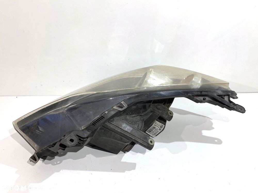 REFLEKTOR PRAWY PRZÓD  OPEL ASTRA H Kombi (A04) 2004 - 2014 1.9 CDTI (L35) 74 kW [100 KM] olej - 2