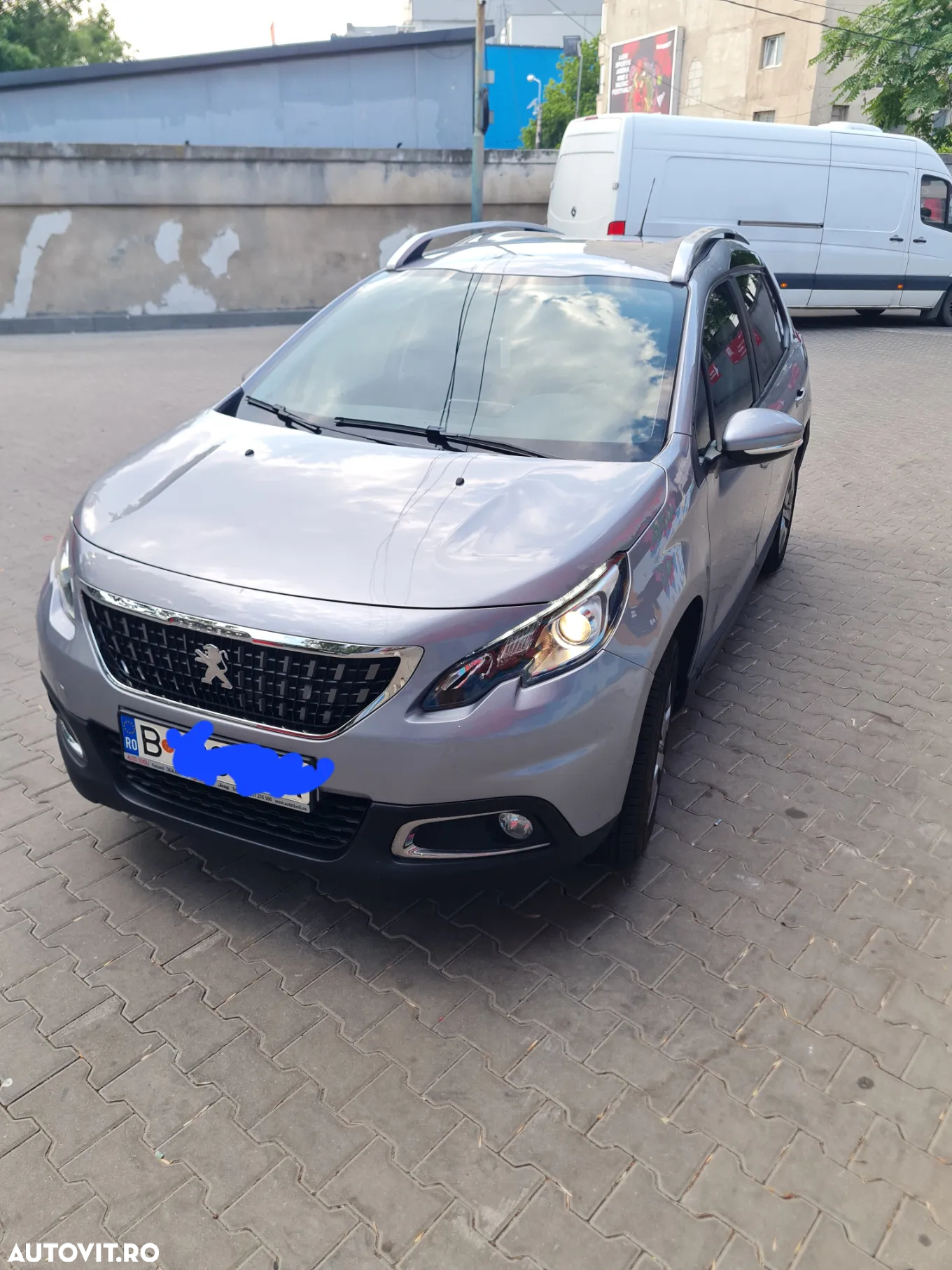 Peugeot 2008 1.5 BlueHDI FAP Allure - 2