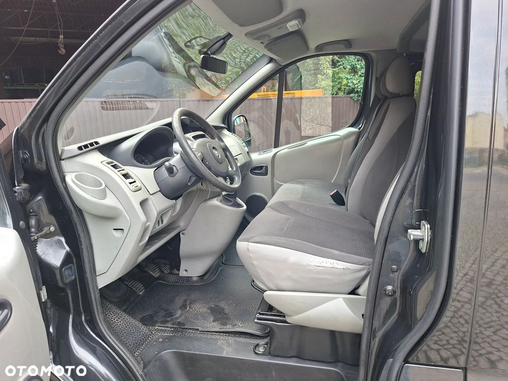 Opel Vivaro - 12