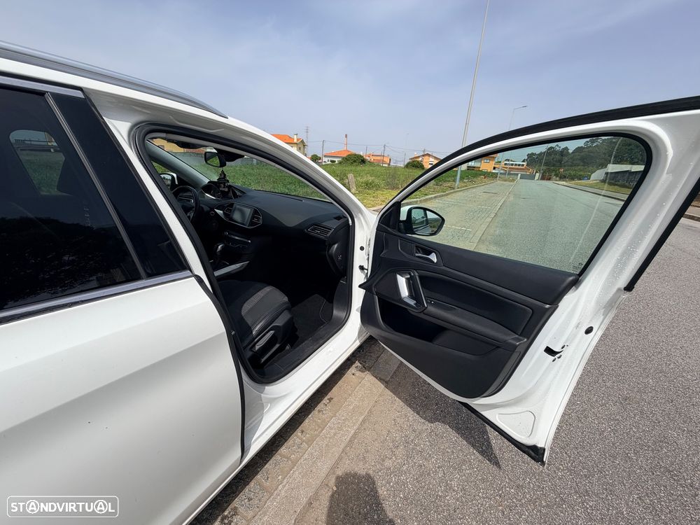 Peugeot 308 SW 1.6 BlueHDi Allure J18 EAT6 - 14