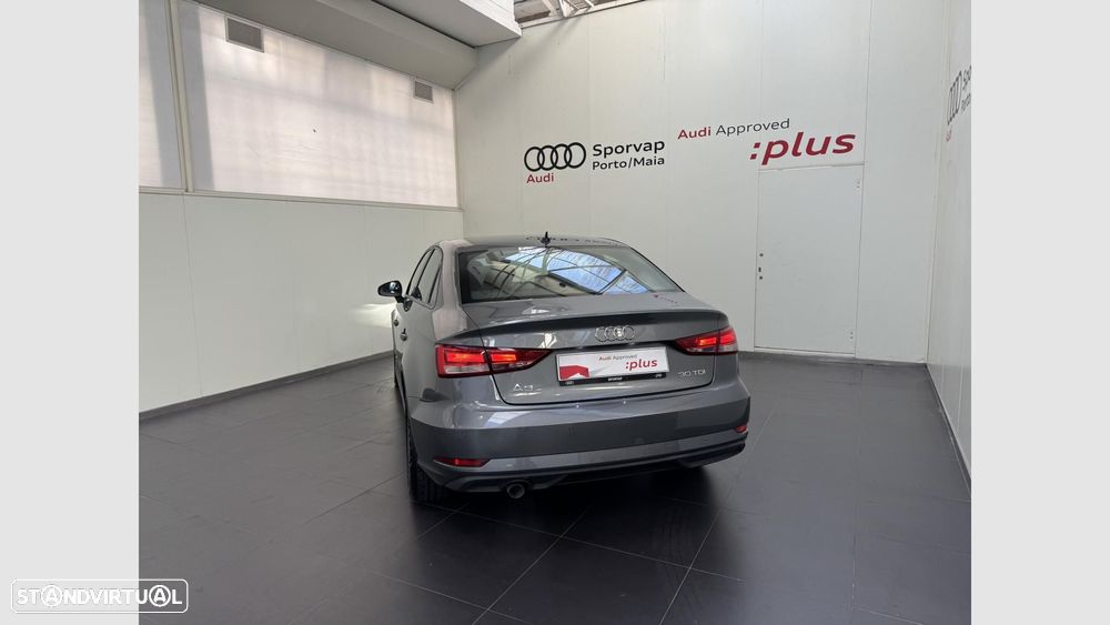 Audi A3 Limousine 1.6 TDI Design - 6