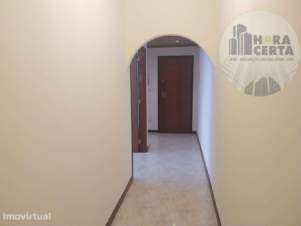 Apartamento T2 c/parqueamento em Algueirão- Mem Martins! - Grande imagem: 4/24