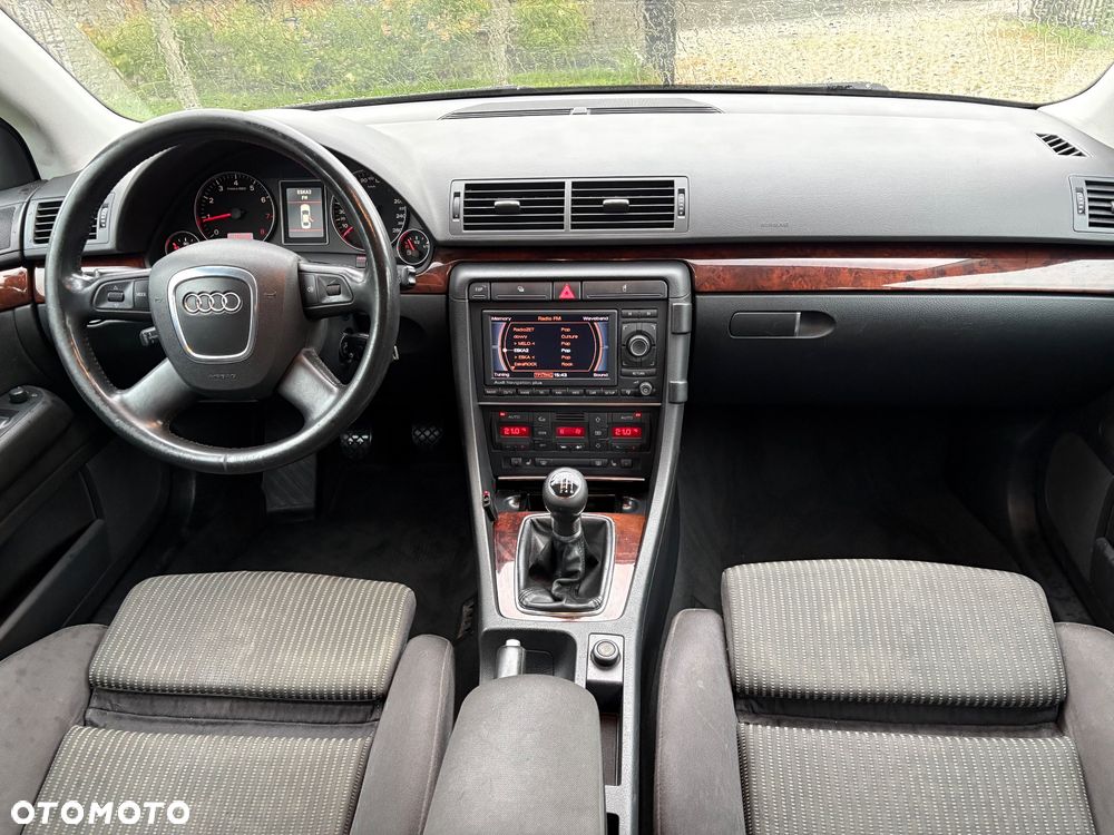 Audi A4 Avant - 14