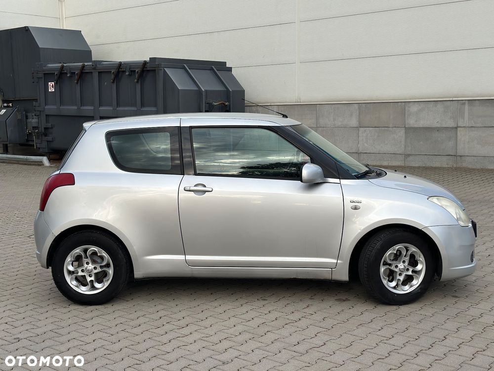 Suzuki Swift 1.3 DDiS 16v GLX - 2