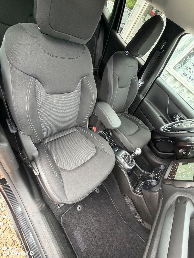 Jeep Renegade - 21