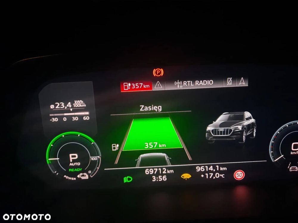 Audi e-tron - 12