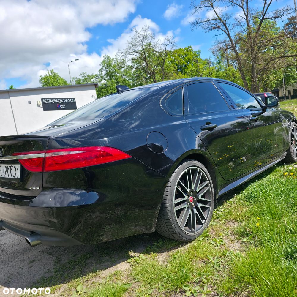 Jaguar XF 35t AWD R-Sport - 15