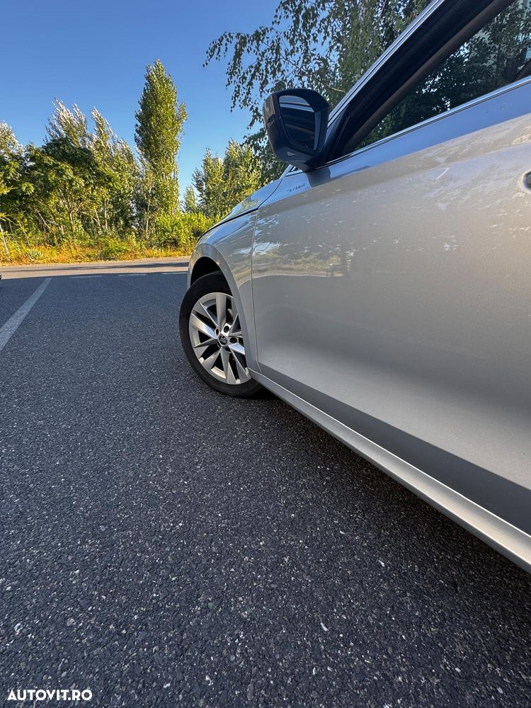Skoda Octavia 2.0 TDI DSG Premium Edition - 18