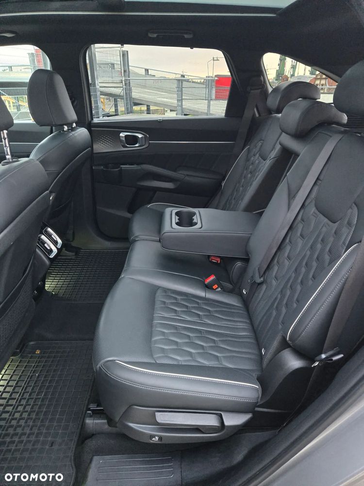 Kia Sorento - 35