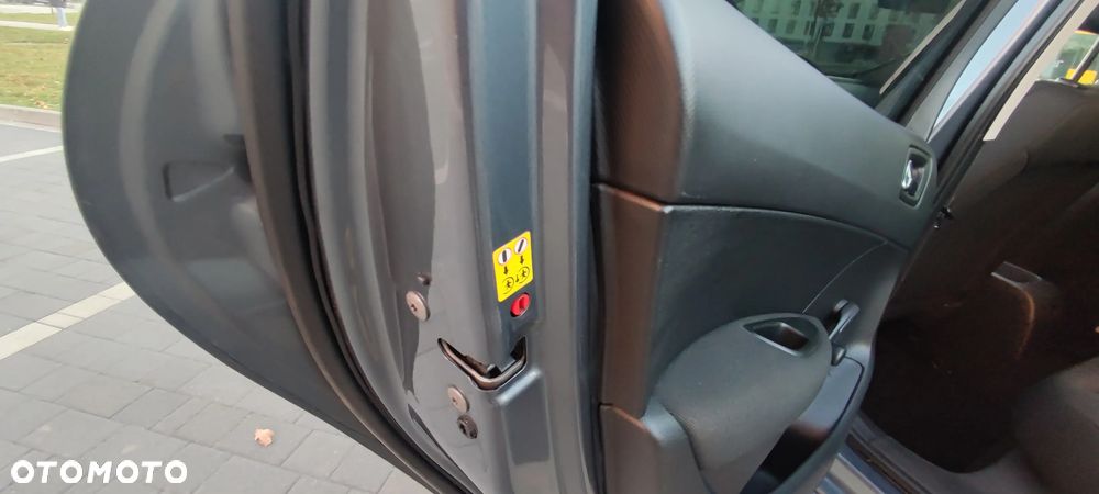 Peugeot 308 HDi FAP 110 Premium - 10