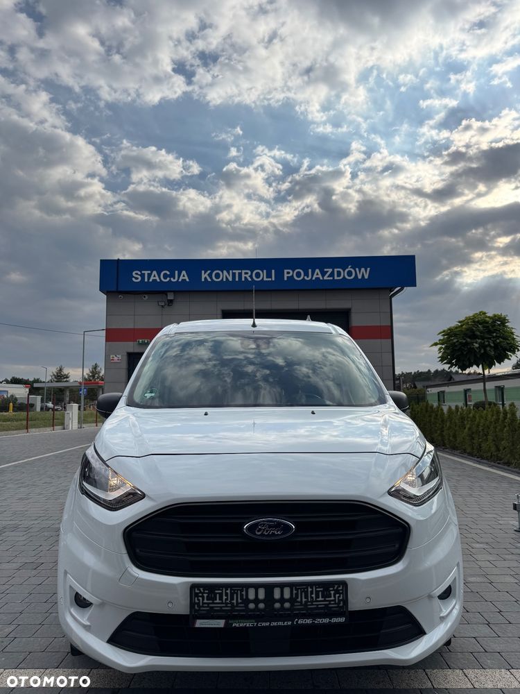 Ford Transit Connect - 9