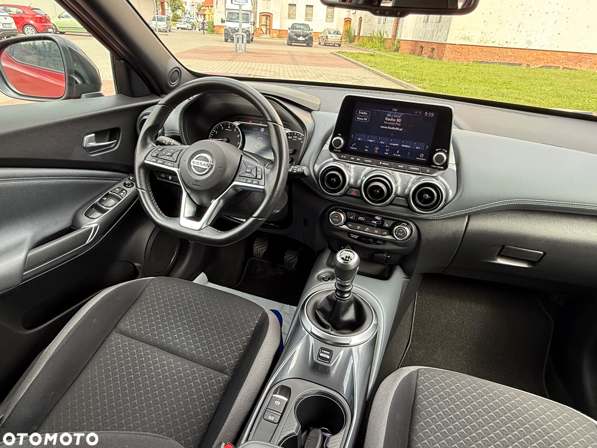 Nissan Juke 1.0 DIG-T N-Connecta - 22
