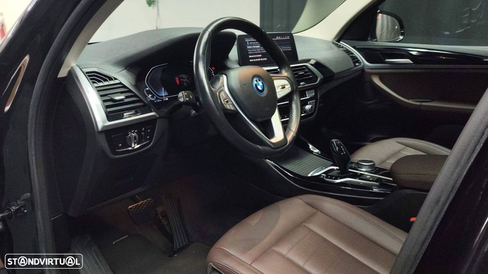 BMW iX3 Inspiring - 9