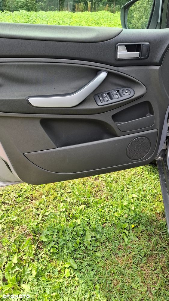 Ford Kuga 2.0 TDCi Individual - 7
