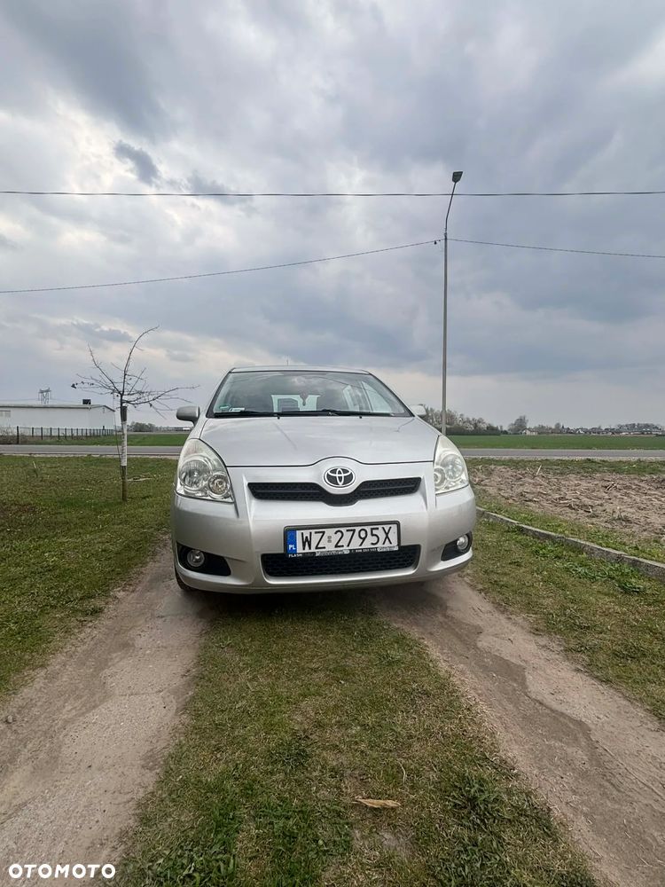 Toyota Corolla Verso 1.8 Sol 7os - 25