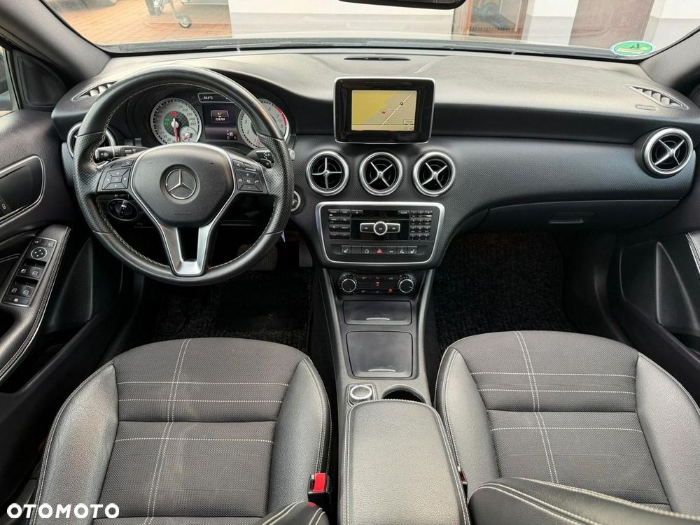 Mercedes-Benz Klasa A 180 (BlueEFFICIENCY) 7G-DCT AMG Sport - 7