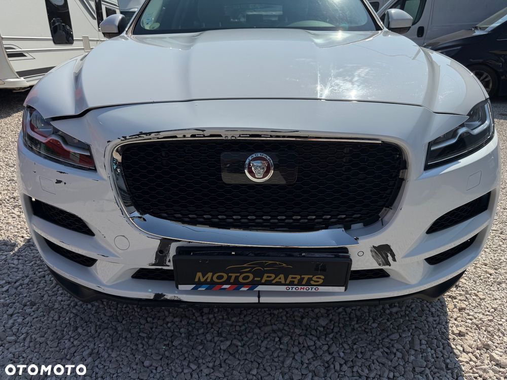 Jaguar F-Pace - 33
