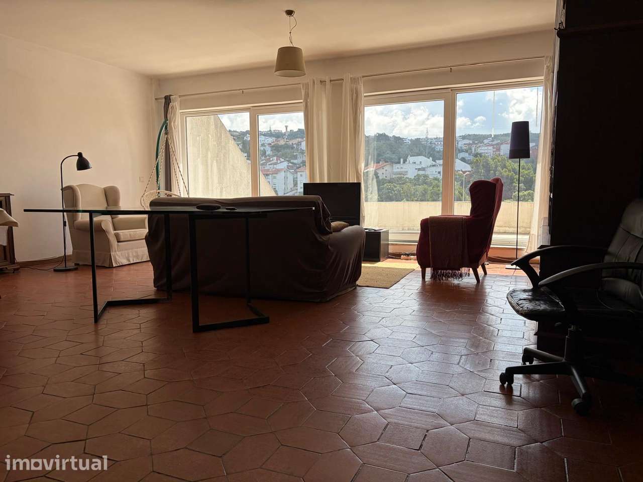 Excelente apartamento T3 duplex, renovado e completamente mobilado - Grande imagem: 4/42