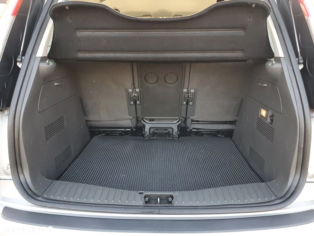 Ford Focus C-Max 2.0 Trend X - 9