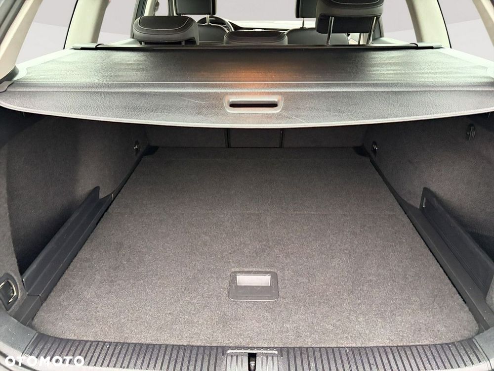 Volkswagen Passat - 28