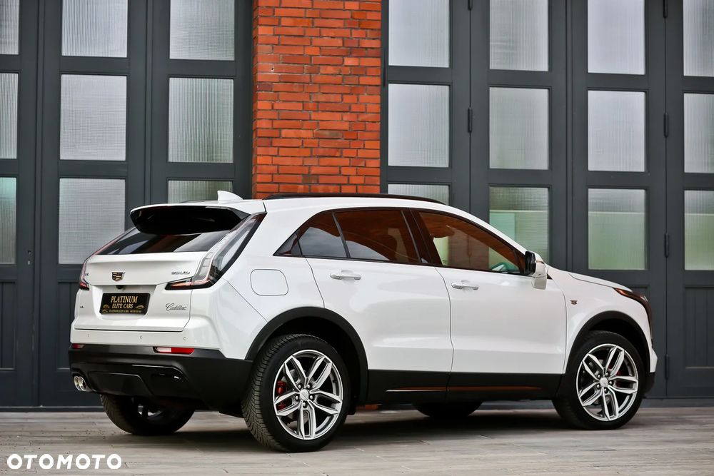 Cadillac XT4 350D AWD Launch Edition Sport - 16
