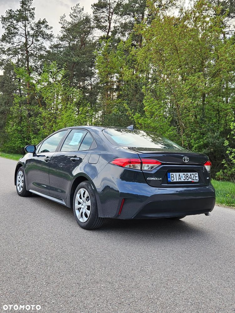 Toyota Corolla - 8